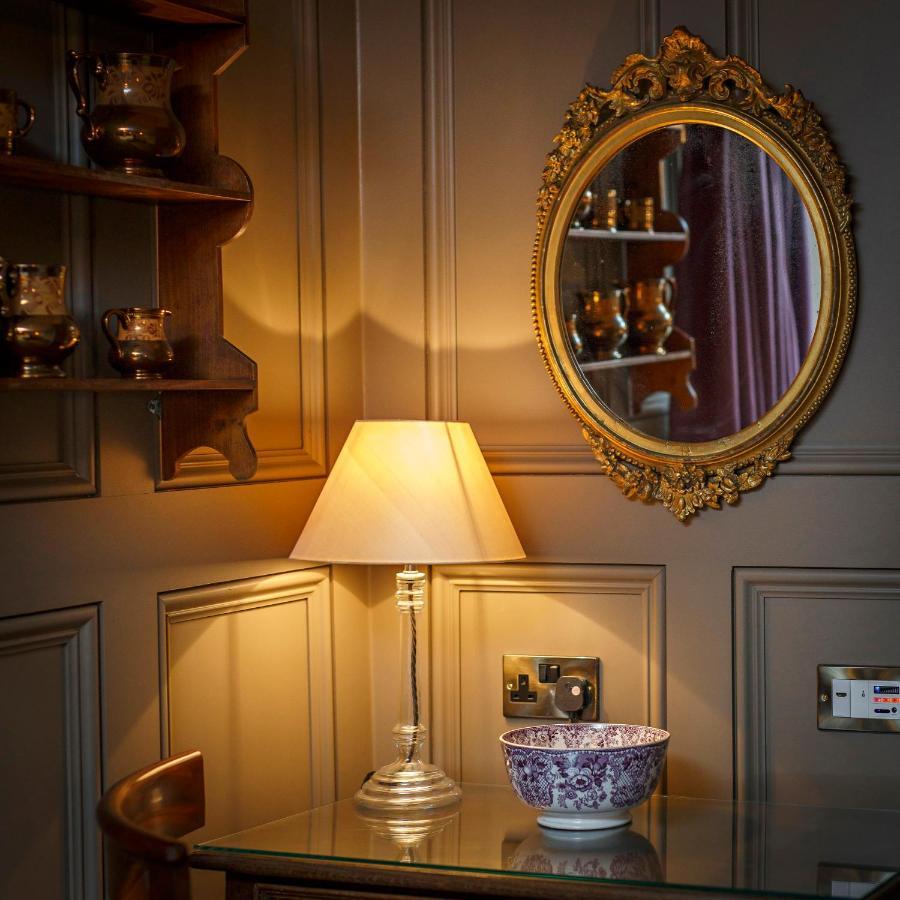 Ffolkes Arms Hotel Hillington Eksteriør bilde
